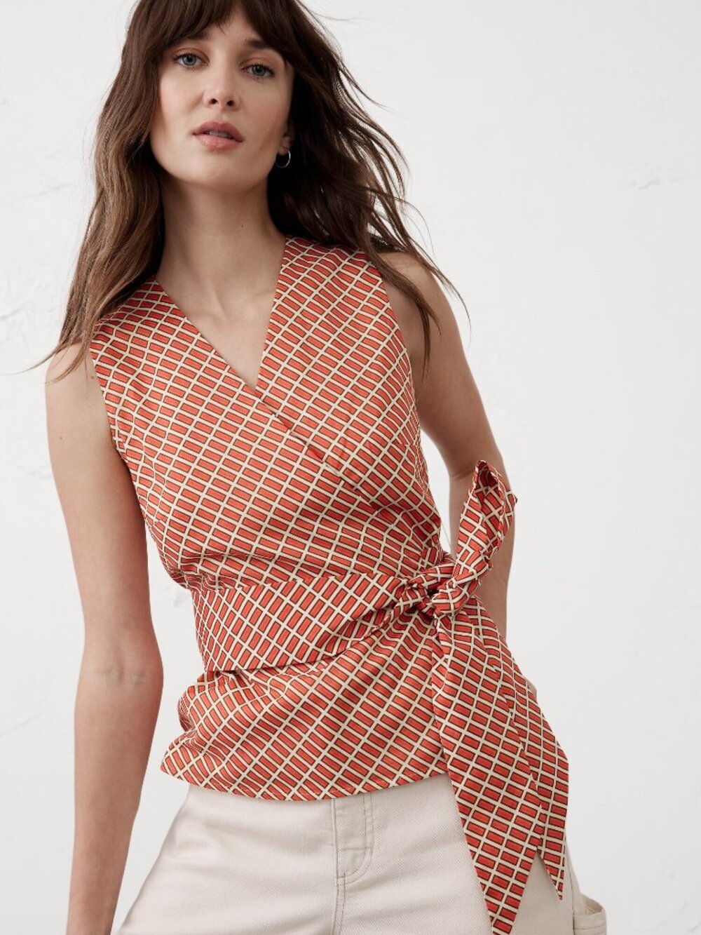 2/$30 Banana Republic Wrap Voile Top Orange Geo Medium #A2518 - Picture 3 of 11